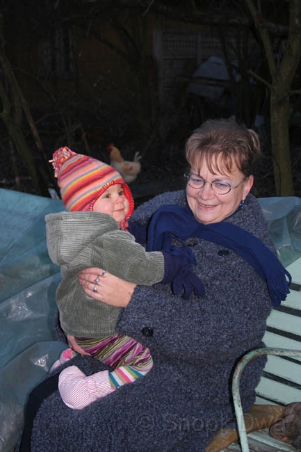 IMG_6756.jpg - z Babcia w ogrodzie w Wegrowie